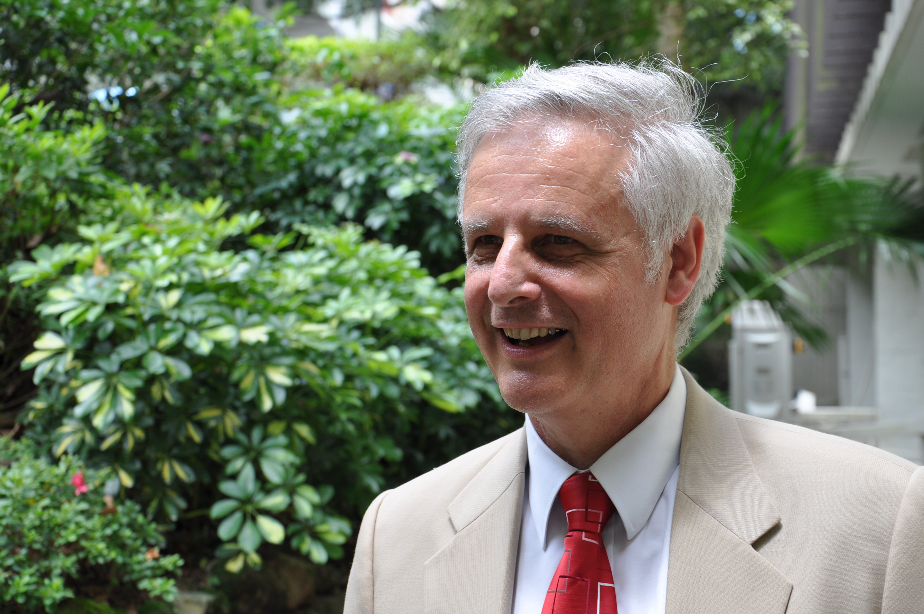 Dr. Jens-Peter Green